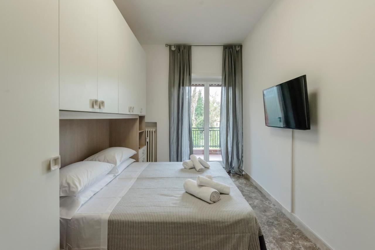 Residenza Eres Eur Apartment Рим Екстериор снимка